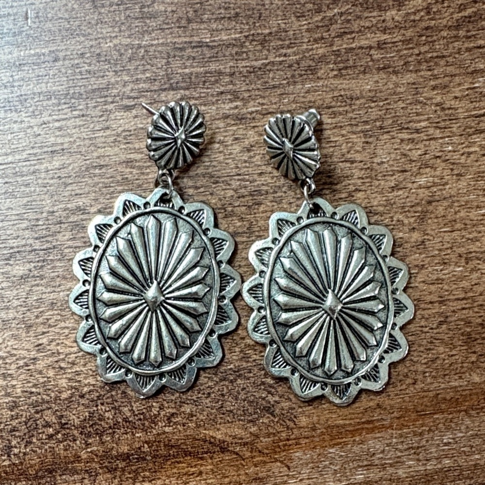 Metal western earrings